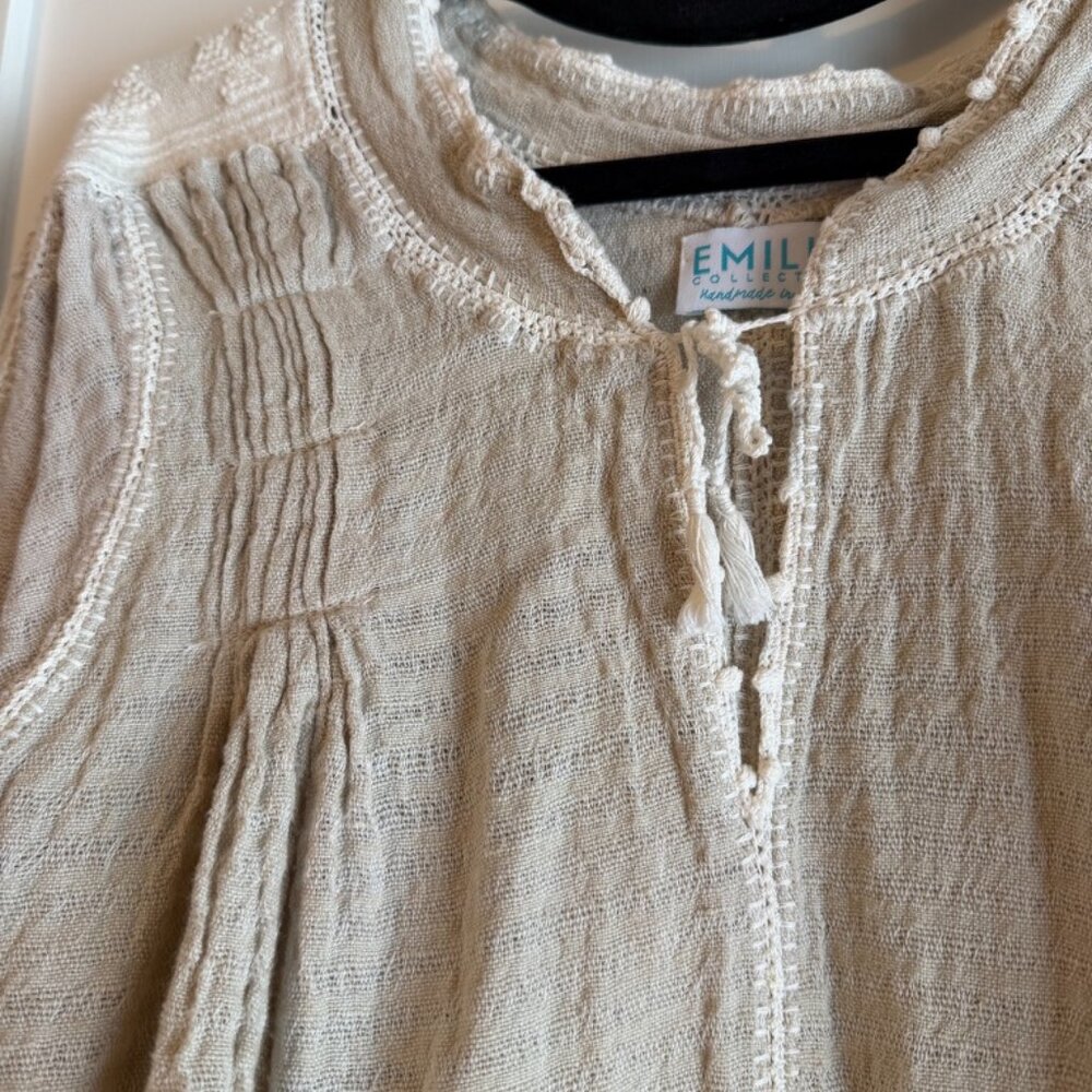 Crochet Mexican Victoria Blouse from Emilia Collection Mi Golondrina - Picture 3 of 8